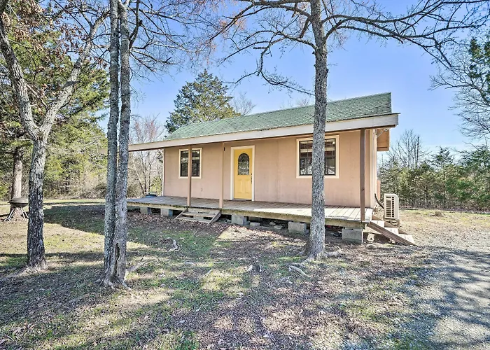 Clayton Cabin Rental Near Sardis Lake!
