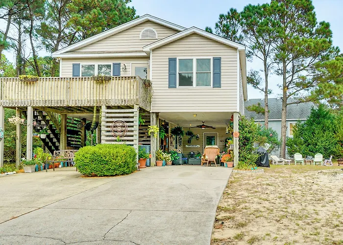 Nags Head Apt With Patio - 1/2 Mile Walk To Beach!