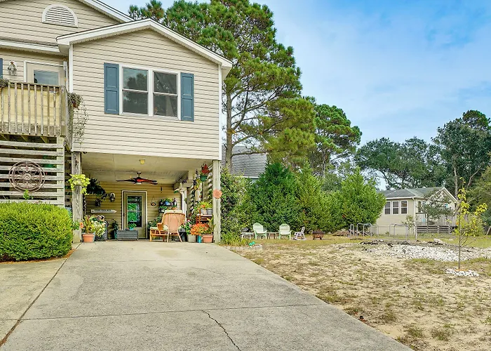 Nags Head Apt With Patio - 1/2 Mile Walk To Beach!