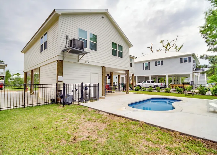 Waveland Vacation Rental W/ Private Heated Pool