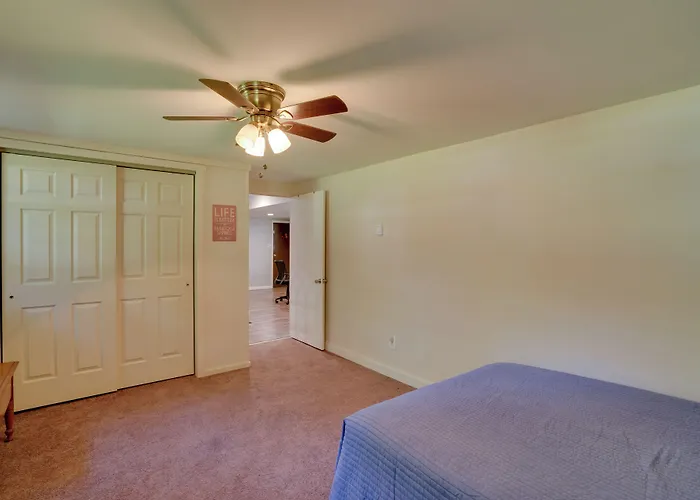 Saratoga Springs Haven W/ Pool + Fire Pit!