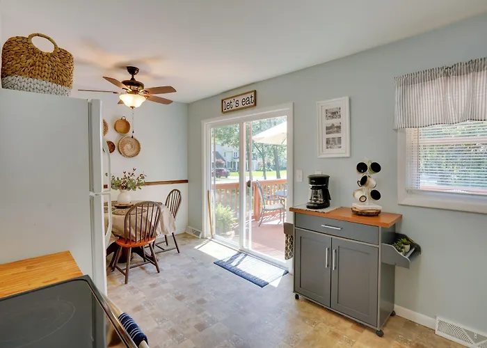 Saratoga Springs Haven W/ Pool + Fire Pit!
