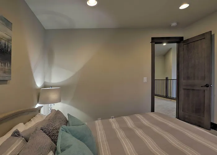 Luxury Suncadia Resort Retreat W/ Private Hot Tub!