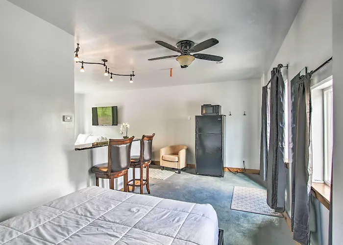 Lovely Lava Hot Springs Studio, Walk To Pools