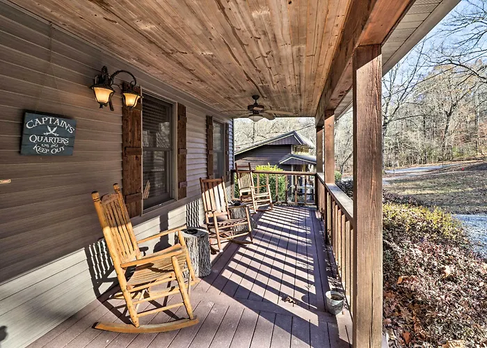 Beaver Lake Retreat W/ Game Room & Spacious Deck