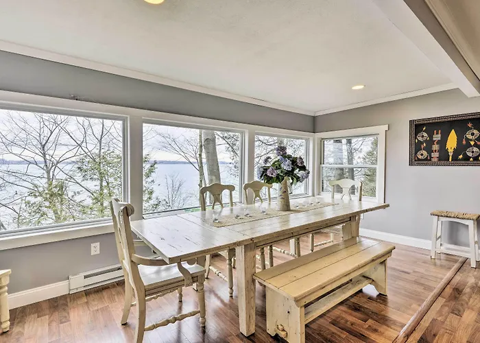 Waterfront Cottage On Sawmill Bay W/ Deck!