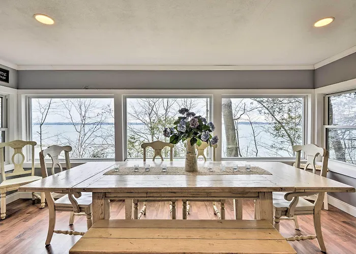 Waterfront Cottage On Sawmill Bay W/ Deck!