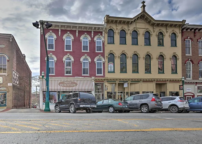 Chic Main Street Retreat < 7 Mi To Ky Horse Park!