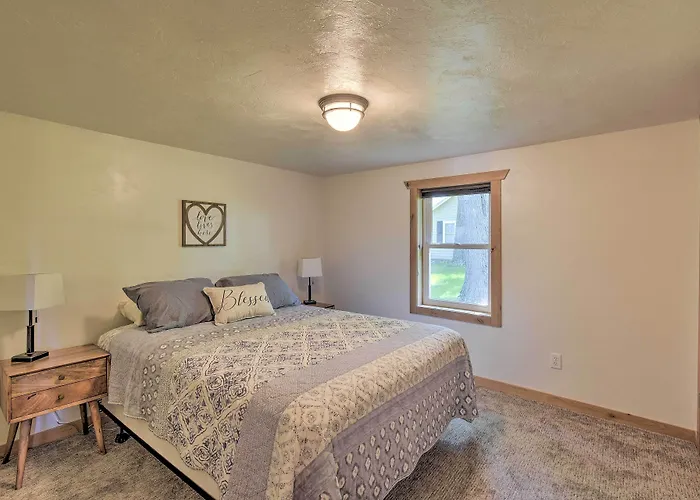 White Lake Home W/ Patio, Fire Pit, Boat Dock!