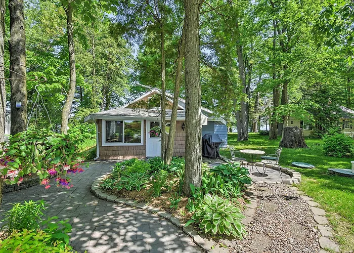 White Lake Home W/ Patio, Fire Pit, Boat Dock!