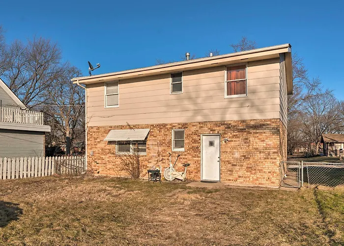 Family-Friendly Rockford Home W/ Private Yard!