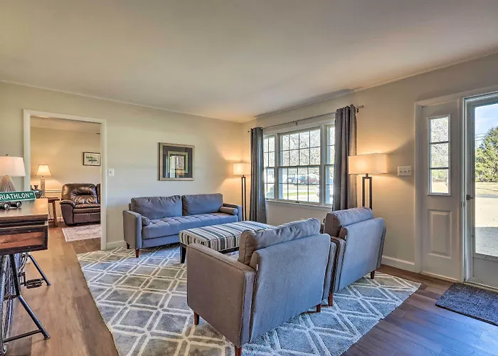 Waterfront Retreat < 4 Mi To Dtwn Cambridge!