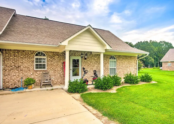 Homey Greenwood Getaway W/ Patio & Backyard
