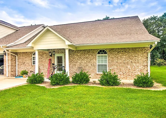 Homey Greenwood Getaway W/ Patio & Backyard