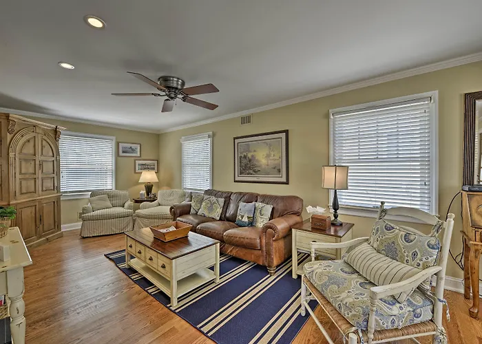 Lavallette House W/ Fenced Yard & Gas Grill!