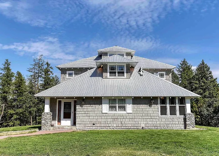 Scenic Loon Lake Adventure Retreat W/ Dock!