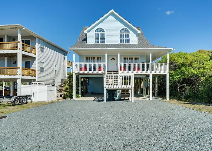 Topsail Beach Vacation Rental: Idyllic Ocean Views