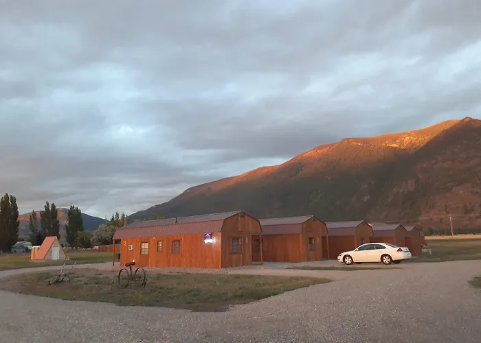 Glacier Acres Guest Ranch
