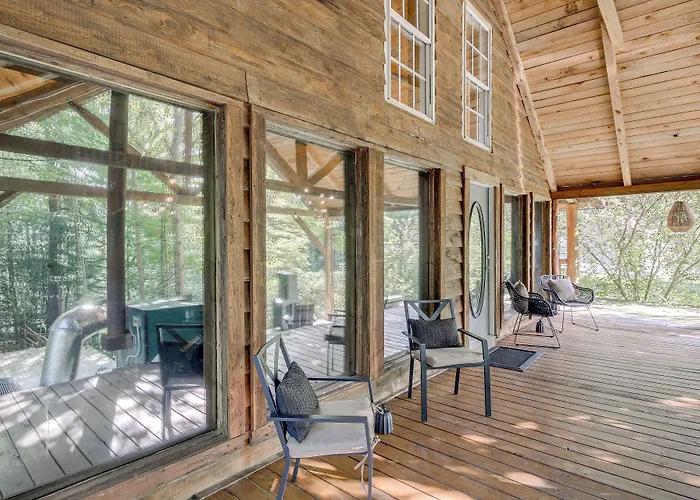 Peaceful Whitley City Cabin On 10 Wooded Acres!