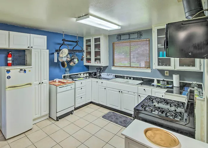 Gulf Coast Home < 2 Mi To Parks & Museums!