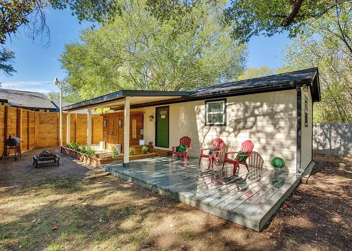 Couple'S Retreat In Canton W/ Patio, Trail & Yard!
