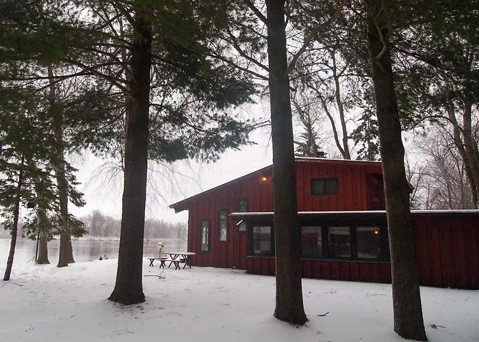 'Eagles Nest' - Baraboo Cabin On Wisconsin River!