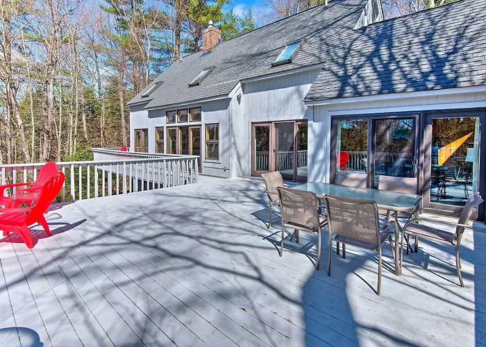 Wooded Waterfront Grantham Home < 10 Mi To Ski!
