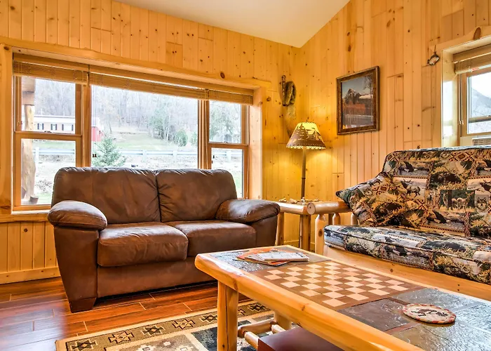 Cabin By The River: Visited By Treehouse Masters!