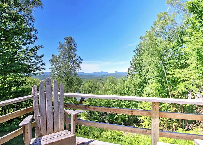 East Burke House W/ Deck < 3 Mi To Kingdom Trails!