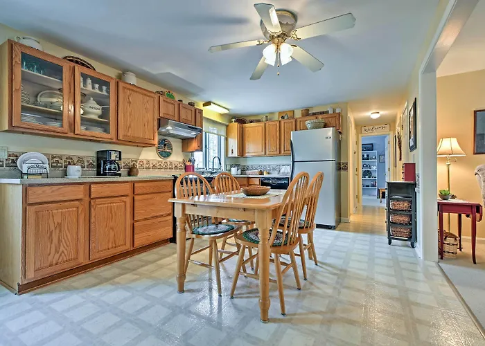 Charming Owls Head Retreat: 2 Mi To Rockland Coast