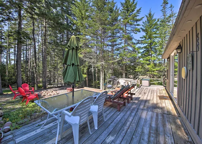 Cozy Cottage On Cat Cove W/ Wraparound Deck!