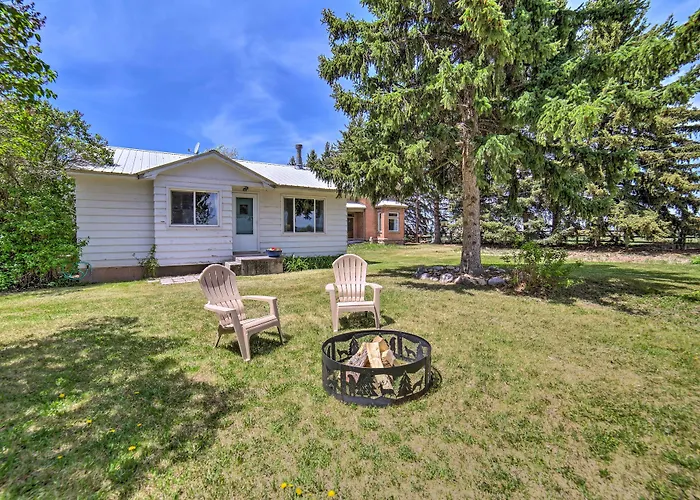 Idaho Falls Farmhouse ~ 11 Mi To Downtown!