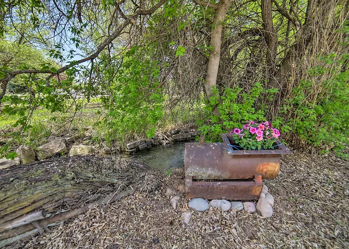 Idaho Falls Farmhouse ~ 11 Mi To Downtown!