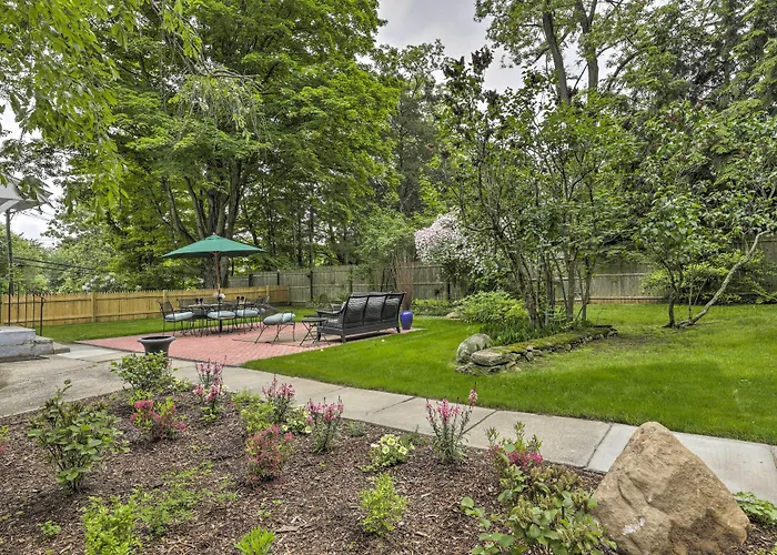Historic Essex Home W/ Large Yard Near Downtown!