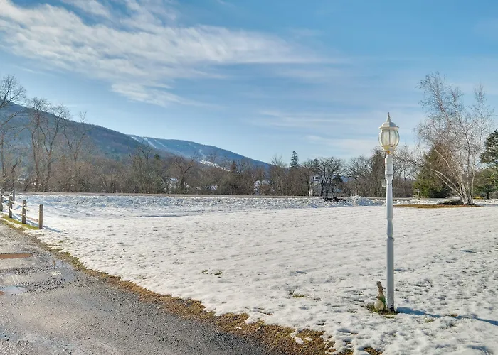 Homey Windham Condo: Hike & Ski The Catskill Mtns!