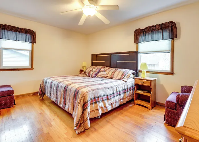 Clear Lake Vacation Home Rental - Pet Friendly!