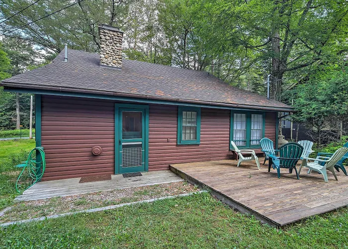 Saranac Lake Cabin W/ Beach Access