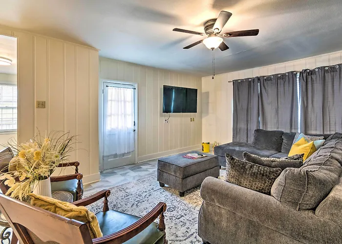 Little Rock Home ~ 5 Mi To Downtown!