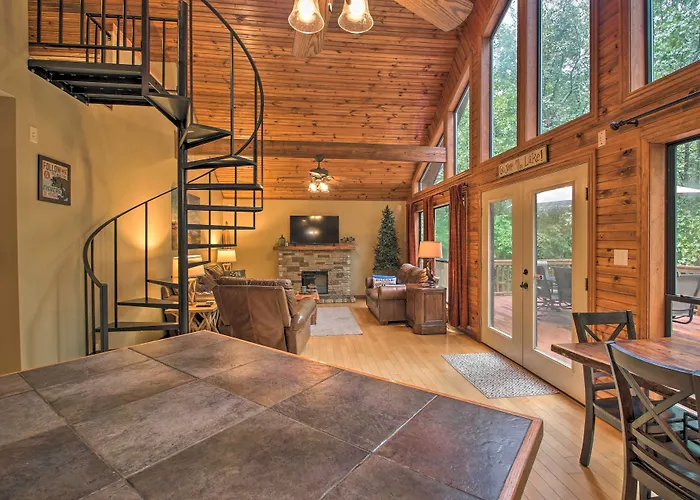 Waterfront Lake Dardanelle Home W/ Dock & Fire Pit