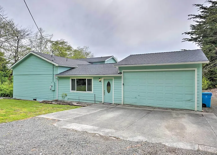 Soothing Studio W/ Lush Views: 2 Mi To Beach!