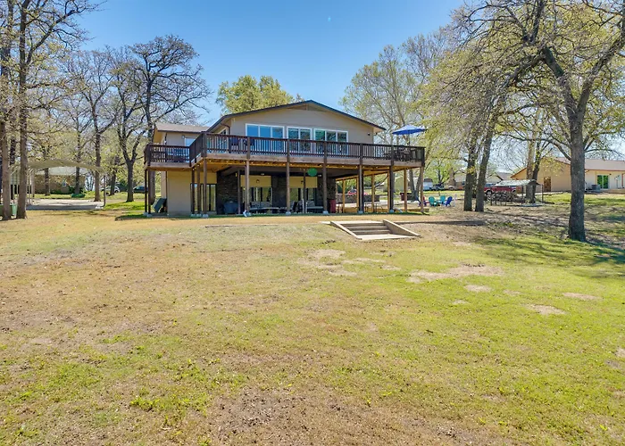Spacious Vacation Rental Home On Eufaula Lake!