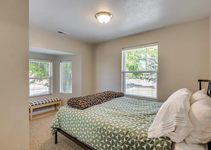 Mountain-View Cedar City Home W/ Large Yard!