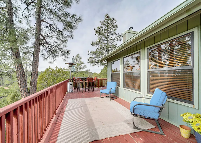 Strawberry Hideaway In The Pines W/ Hot Tub!