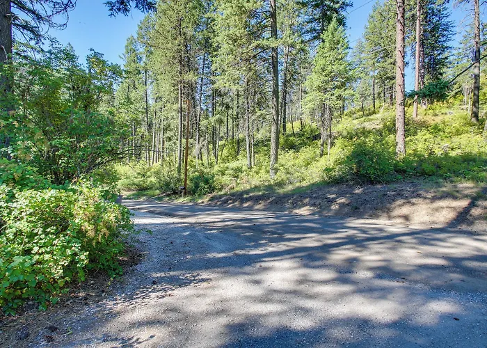 Loon Lake Waterfront Retreat: 2 Decks & Dock!