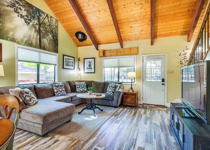 Groveland Home - Walk To Pine Mountain Lake!