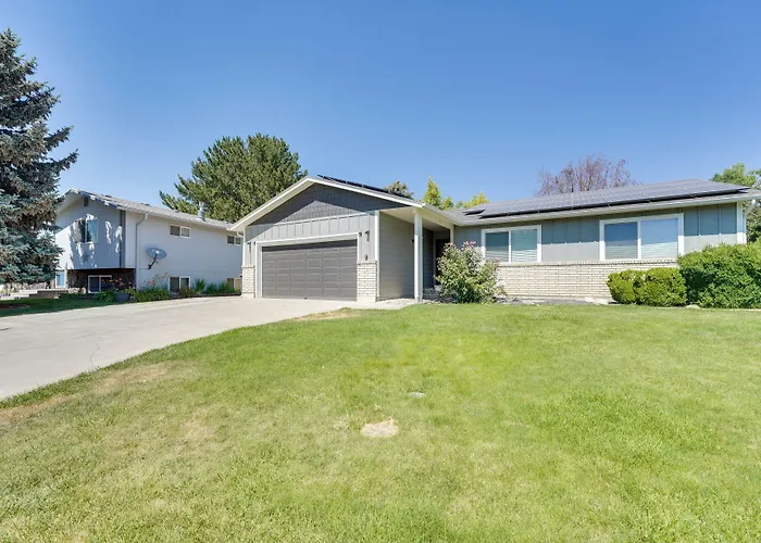 Lovely Twin Falls Home W/ Private Hot Tub!