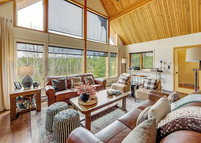 Dreamy Escape Btwn Winter Park & Lake Granby!