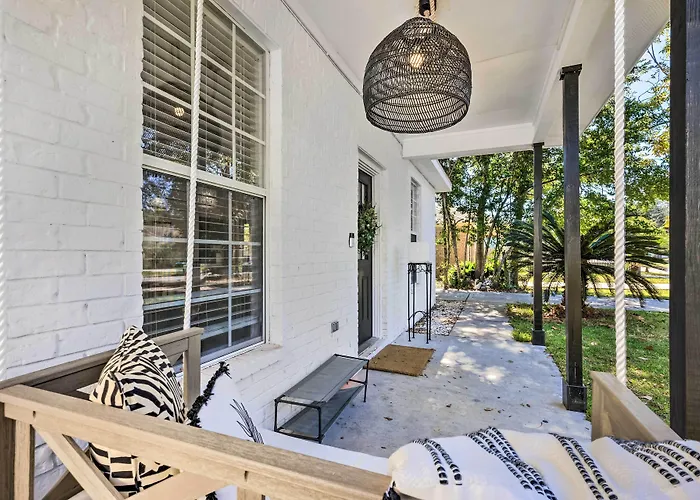Modern & Chic Gulfport Escape: Walk To Beach!
