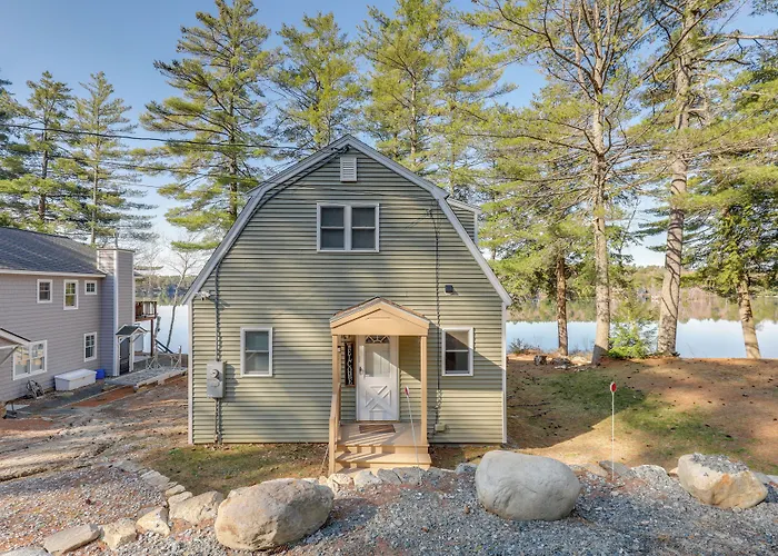 Lakefront Cabin W/ Panoramic Water View & Access