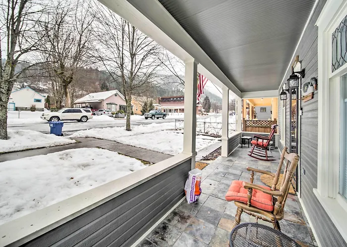 Charming Kellogg Home Near Outdoor Activities